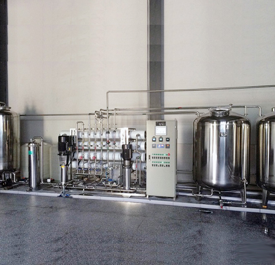 去離子水設備-奔朗新材料與成都奧邁科技簽訂去離子水設備合作協議！